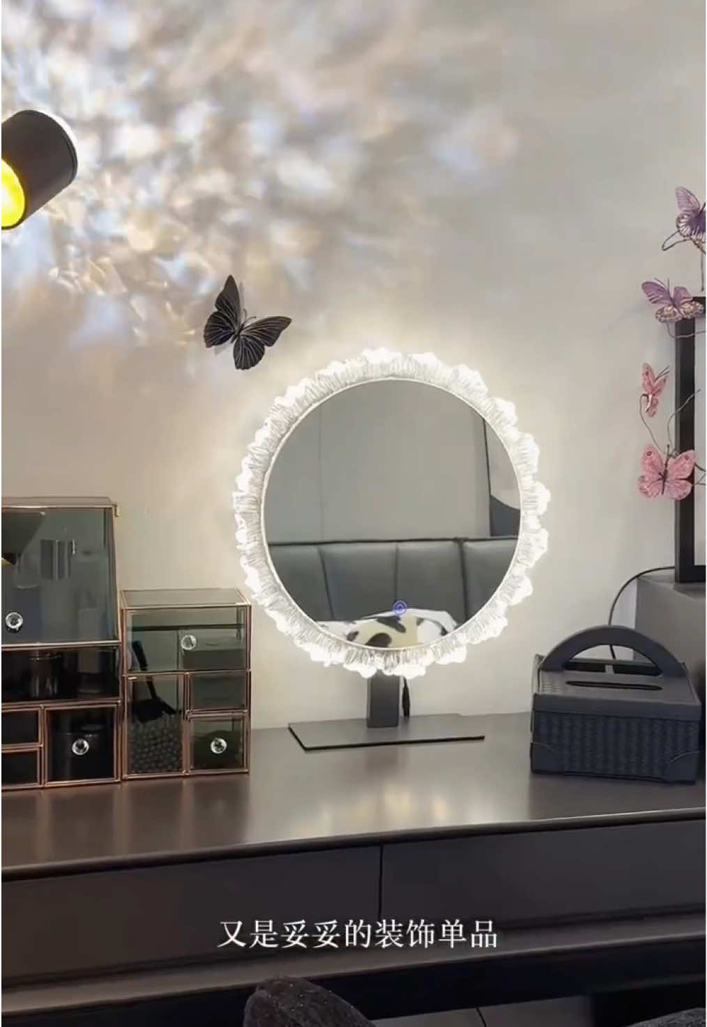 Gương Led 3 Màu Để Bàn Trang Điểm Decor cực xinh,viền hoa led 3 màu sang xịn hàng nhập khẩu cao cấp. #guong #guongled #bantrangdiem #decor #sangtrong  @Góc Nhà Xinh  @Góc Nhà Xinh  @Góc Nhà Xinh 