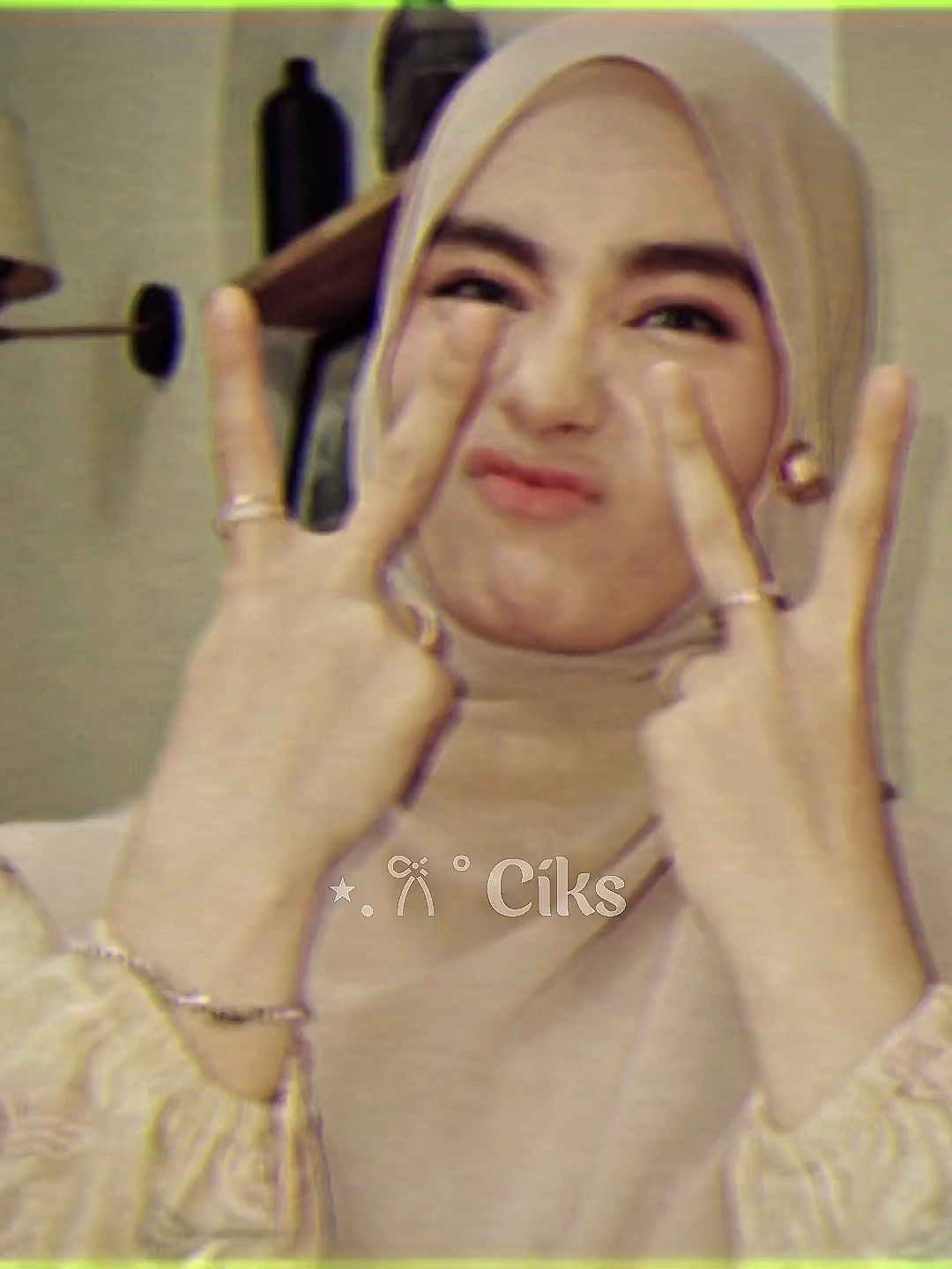 Rania in her working era ✨ More blessings, more projects, in MY & ID insyaAllah 🤍🔥 @puteriraniaa  cr: sg @henandrya  #puterirania #rania #fypシ゚viral #puteriraniaa #raniajaden 