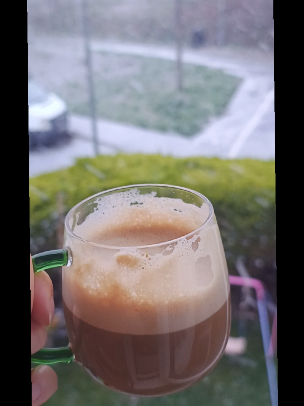 Cred că, pe măsură ce îmbătrânim, lista noastră de Crăciun se scurtează, pentru că lucrurile pe care ni le dorim cu adevărat nu pot fi cumpărate. #34dezilepanalacraciun🛷🎅☃️🧨🌲 #magiasarbatorilordeiarna 