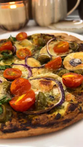 Tortilla pizza au chèvre  #AérogrillRecette #CuisineAérogrill #AérogrillFacile #AérogrillAstuce    