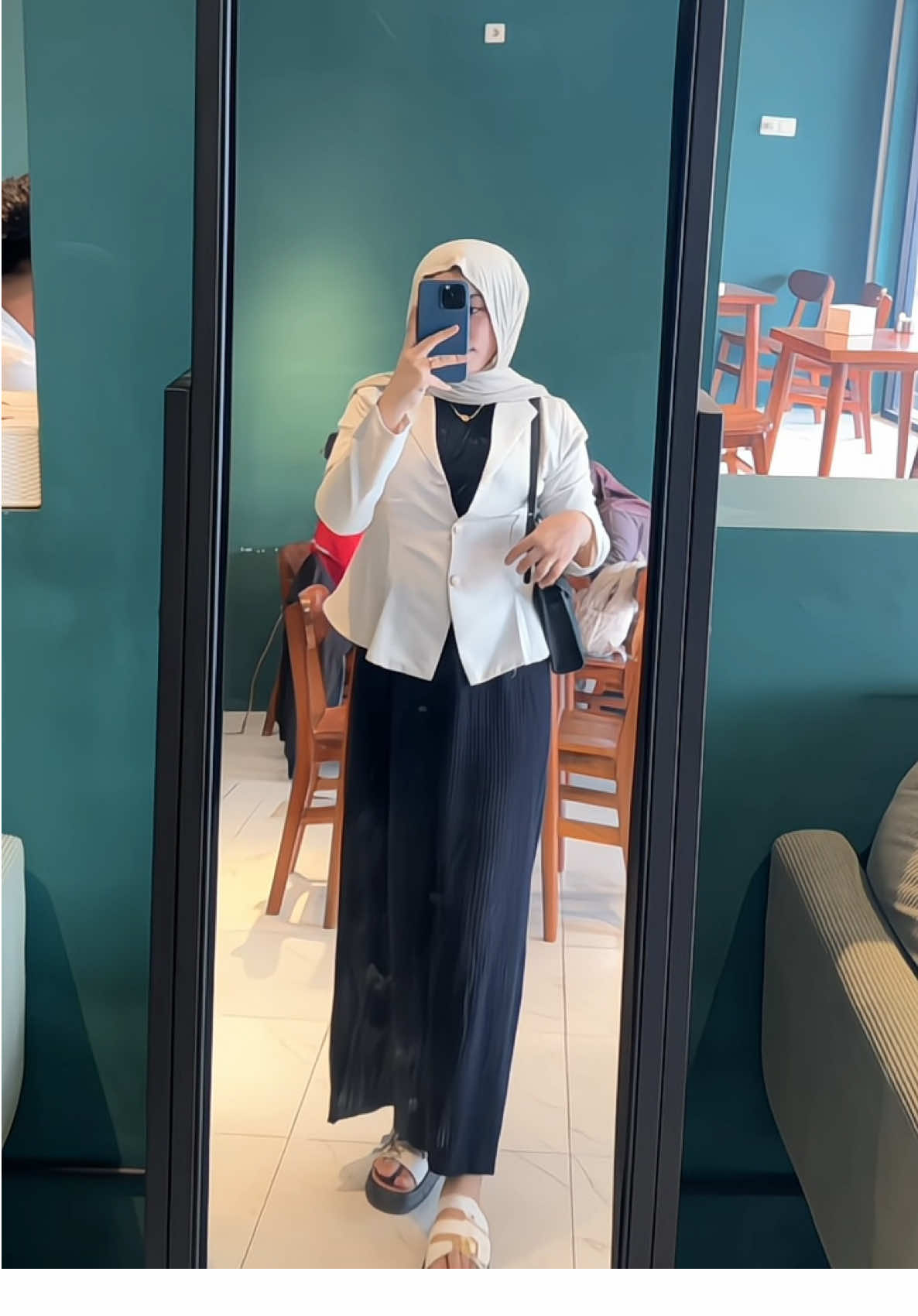 Kalo udah punya inner dres tinggal dipakek in baju apa aja bakalan cocok☺️#innerdress #innerdressmurah 