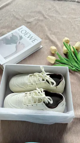 Ẻm xinh  #odaycogiayxinh #giay #giaythethao #giaysneaker #giaydaythung 