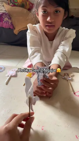 @TRAYZ ZEROO🥷: asik bet punya guru gen z🤭