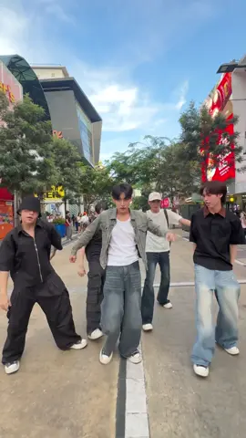 แอบเขินอายอยู่นะครับ🫣  @IACTORYOU @B;-; @WiNNer🦊🚦 @สตางค์ไม่มีสติก่อนสตาร์ท @นายวอราบิ๊กกกกกก  #Y2Z #ABearDayEntertainment #VENOM #Y2Z_VENOM #TPOP 