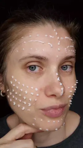 we're definitely living in the fluture, no need to worry about dark circles and fine lines anymore with this eye cream from @Mary&May Official  #marynmay #marynmaypopchallenge #kbeauty #hyperpigmentation #glowingskin 