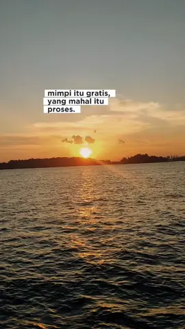 Cukup menjadi rintik, tak perlu deras untuk bisa membuka banyak mata bahwa kamu ada. #fyp 