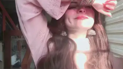 hania amir in happy mode 🌼 #10klikes😍 #foryoupage #100kviews #unfreezmyaccount #haniaamir 