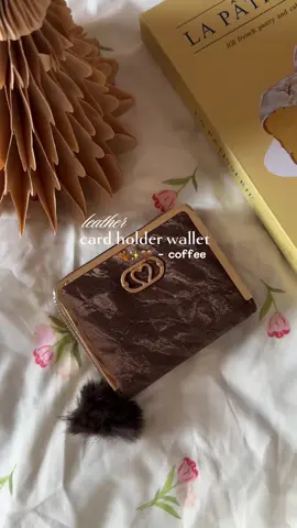 oh I think i’m inlove with brown color wallets 🥺🤎✨ @BETA Wallets.PH #wallet #leatherwallet #bifoldwallet #cardholderwallet #womenswallet