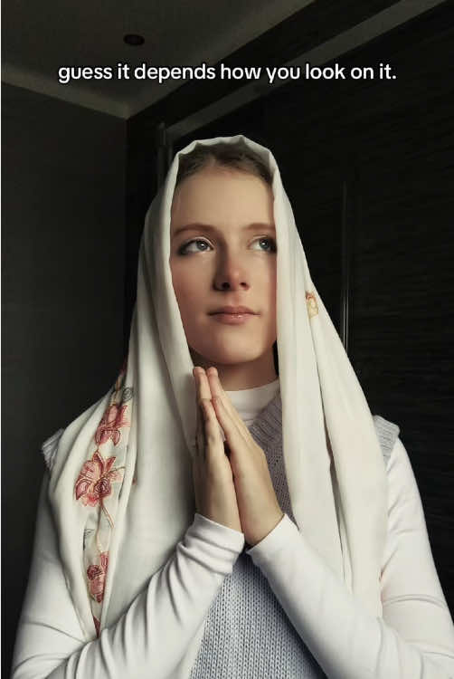 Jesus glow is real and I should do more videos talking about it ❤️✝️ #veronikavinitskaia #jesusglow #christian #churchgirl #catholic 