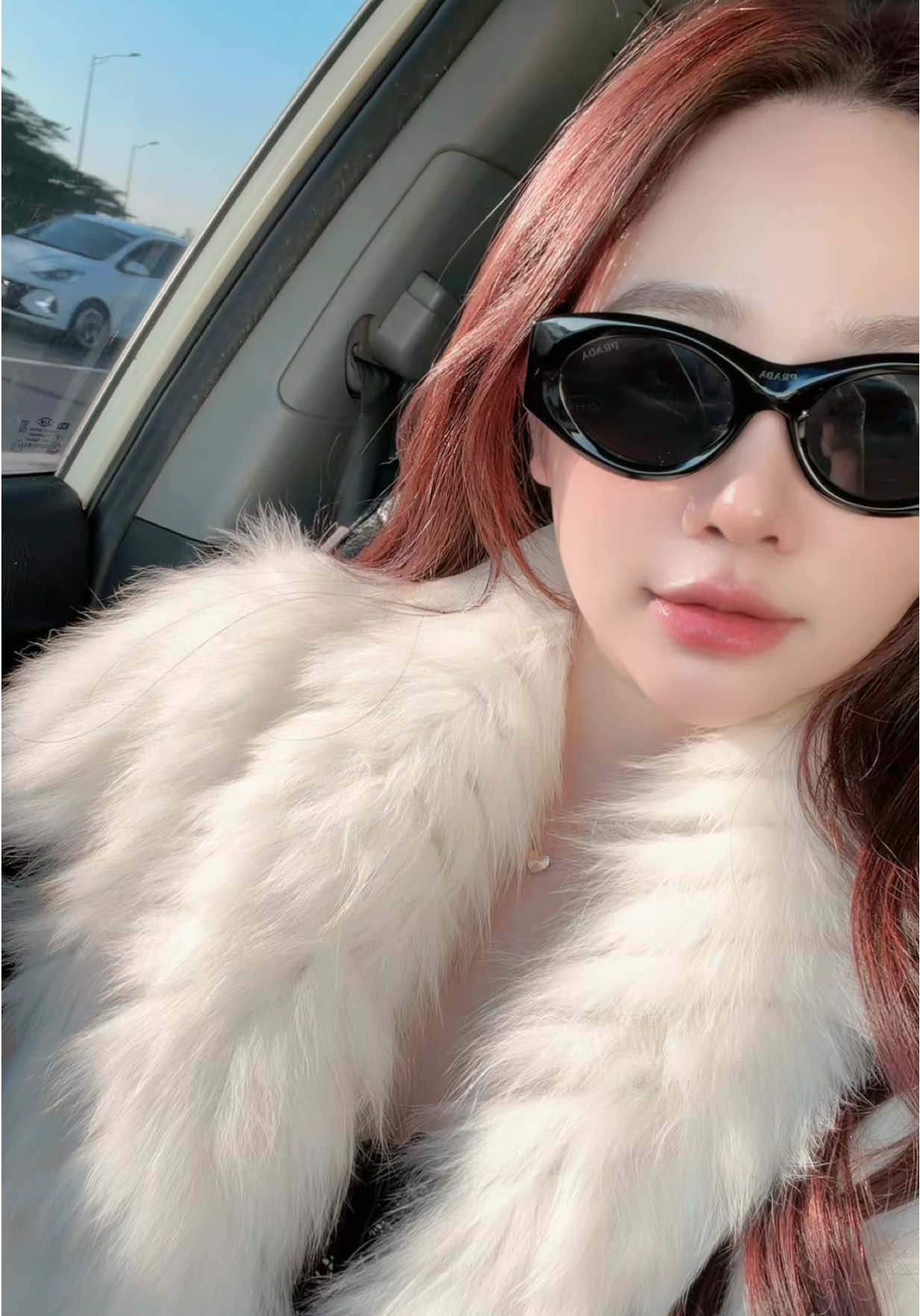 Tại sao anh lại tỏ tình bên tai điếc...?  Để em tiếc không điếc nốt tai kia ...!!!!🤭🩷#viral 