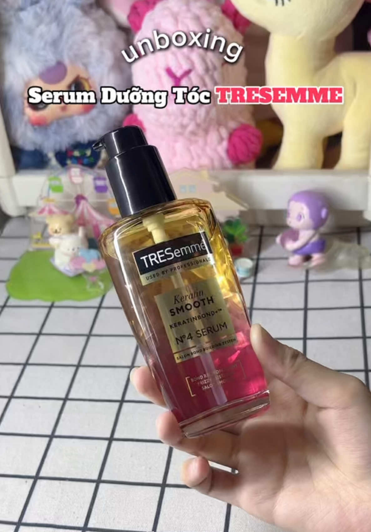 muốn tóc bóng đẹp để đi chơi tết thì xài ngay serum dưỡng tóc của Tresemme đi nè 😍 #TRESEMME #keratinsmooth #hoptaccungUnilever #serumduongtoc #haircare #chamsoctoc #beauty #lamdep #viral #xuhuong #fyp #unboxing #trending #xuhuongtiktok 