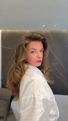 #CollaborationCommerciale avec @Dyson France pour leur nouveauté Co-Anda 2x ! Je l’adore 💜💜 (produit offert)