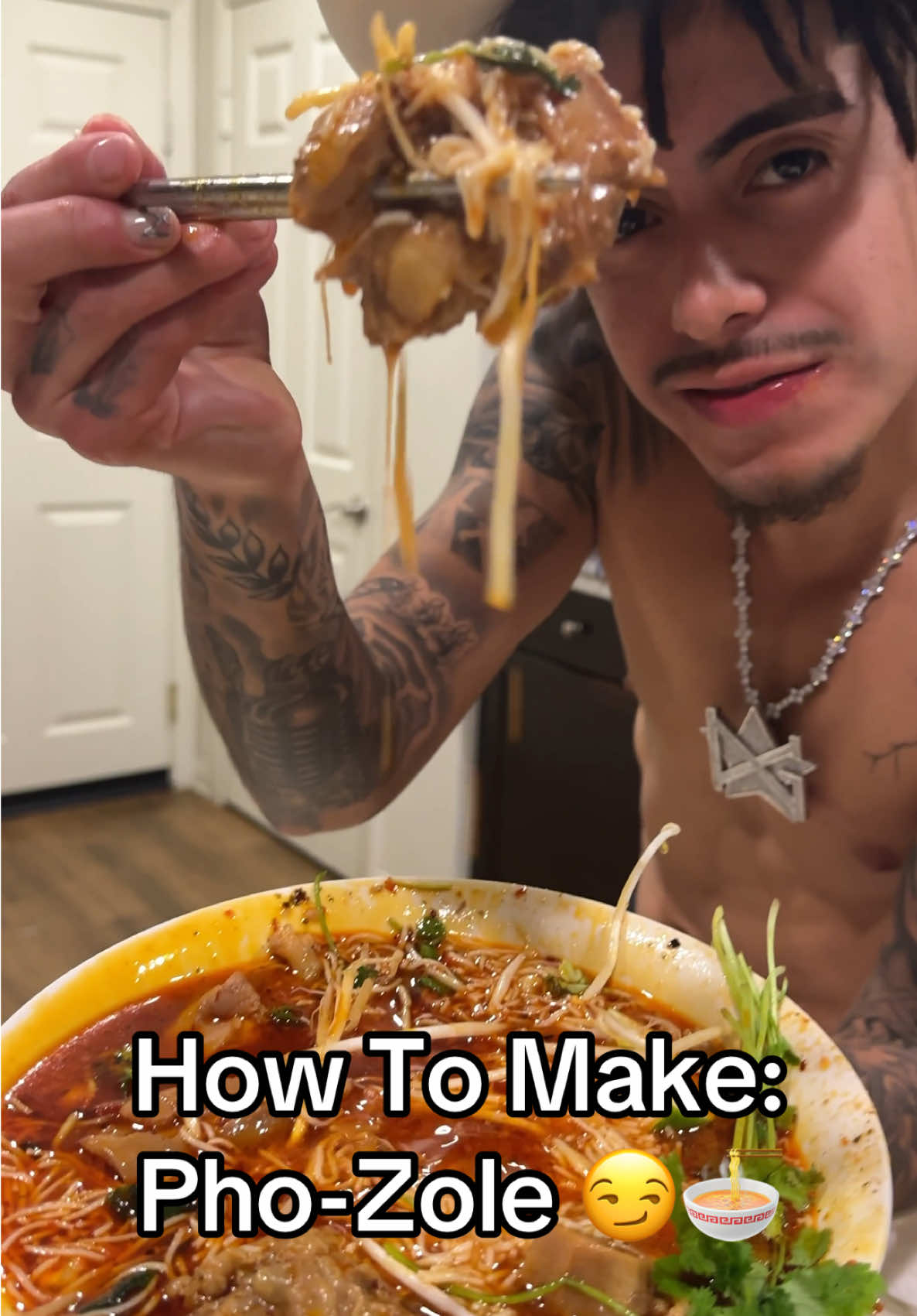 GREATEST INVENTION EVER🇲🇽🇻🇳 #chefsuie #phozole #pozole #pho #mexicanfood #vietnamesefood #mexican #vietnamese #culture #viral #trend #Foodie #holidayrecipes #fyp #foryou #suie 