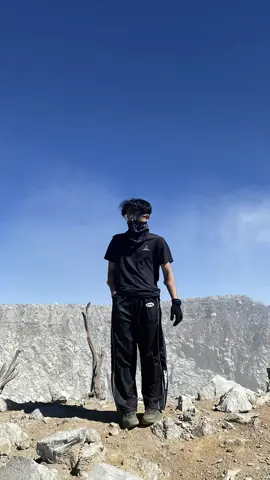 soundnya kane abis #CapCut #pendaki #pendakigunung #pendakiindonesia #pendakifomo #gunung #gunungsindoro #gunungsindoro3153mdpl #sindoroviakledung #mountain #sindoro #4u #masukberanda #alam #xybca #foryou #fypシ゚ 