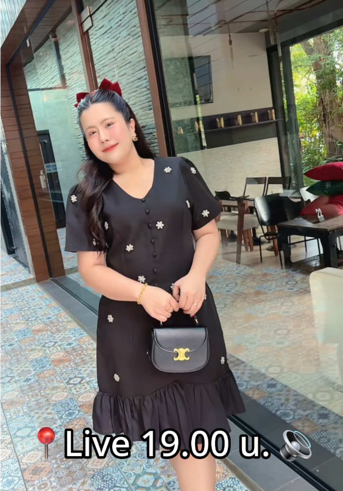 งานขายดีเติมแล้วนะคะ เจอกันในไลฟ์ 19.00 น. คืนนี้ค้าาา า #plussize #เดรสสีดํา #เดรสคุณครู #เดรสสาวอวบ #เดรสคุณหนู 
