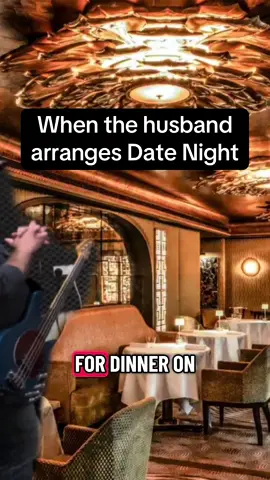 When it’s the husband’s turn to arrange date night. #datenight #husbandvswife #pizzahut 