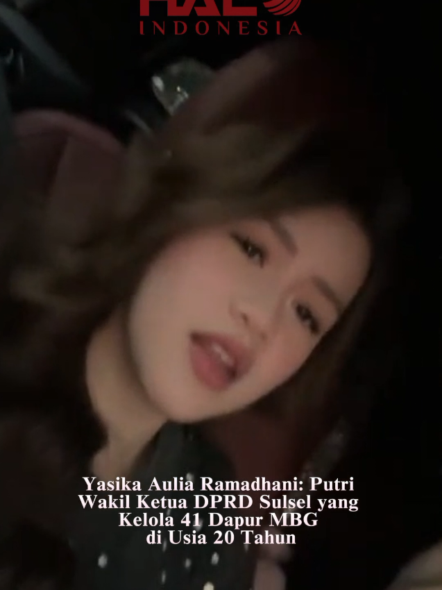 Di usia 20 tahun, Yasika Aulia Ramadhani tampil sebagai figur muda yang memimpin 41 dapur MBG di Sulawesi Selatan. Mahasiswi Universitas Ciputra ini aktif di organisasi bisnis dan perusahaan keluarga, membawa misi menyediakan makanan bergizi bagi anak bangsa melalui Asta Cita MBG. Souce video @//hnyyy  #haloindonesia #majalahhaloindonesiamagazine #mediahaloindonesia #yasikaauliaramadhani #dprdsulsel 