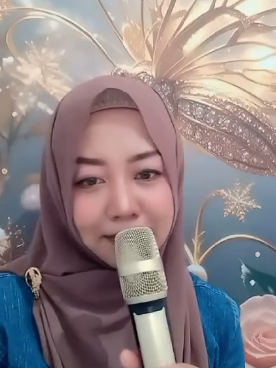 Bocoran LIVE! Beberapa momen LIVE saya. Pantau LIVE untuk menikmati pengalaman seutuhnya. #tiktoklive #livehighlights 