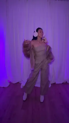 Here 4 U acapella #singing #popartist 