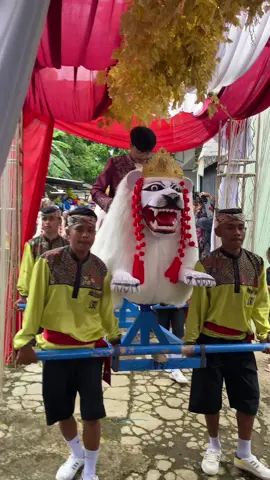 Masyaallah🥹🤍 @webbyrestu_ @si.sarboy31  #webbyrestu #ngunduhmantu #nikah #krisnazz 