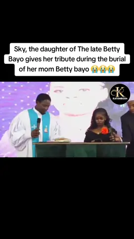Sky, the daughter of The late Betty Bayo gives her tribute during the burial of her mom Betty bayo 😭😭😭 #BettyBayoBurial #BettyBayoBurialLive #BurialCeremonyOfBettyBayo  #BettyBayoChildren #SkyBettyBayoDaughter