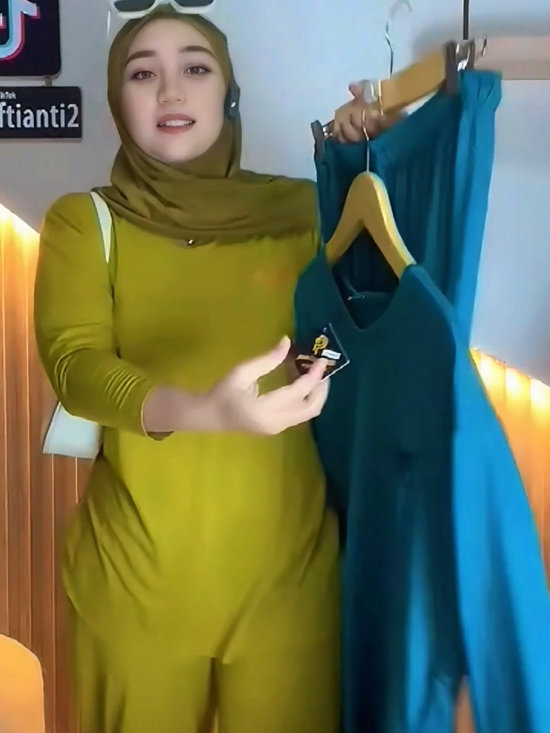 @Dini Colection Store👈 klik beli Rekomendasi Setelan Kaos Wanita Setcel Spandek Premium lengan 7/8 One Set Murah Terbaru Atasan Baju Oversize Belah Samping Celana Panjang  #setelankaos #oneset #premium #foryou #fyp