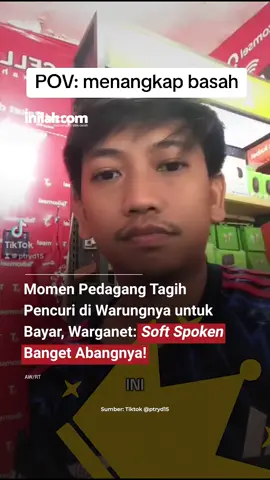Seorang pemilik toko mengetahui dari rekaman CCTV bahwa seorang pelanggan telah mencuri parfum di tokonya.  Ia kemudian menegur pelanggan tersebut dan meminta agar barang yang diambil dibayar. Pada awalnya, pelanggan itu menyangkal perbuatannya.  Namun, sang pemilik toko dengan tenang menjelaskan bahwa seluruh aksinya terekam jelas di CCTV. Akhirnya, karena takut rekaman tersebut disebarkan, pelanggan itu pun mengakui perbuatannya dan bersedia membayar parfum yang telah dicurinya. #InilahNews #Cctv #VideoViral #Inilahcom #TitikTengah 