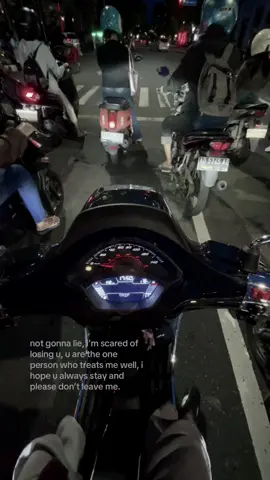 please stay with me.love u.🤕 #fypp #foryoupage #lewatberanda #Relationship  