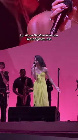 Olivia Dean the woman you are !!!!  #oliviadean #theartofloving #sydney #sydneyaustralia 