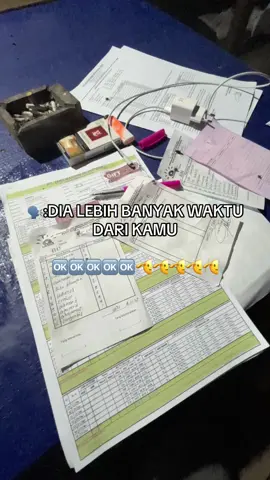 Siangnya tidur,malamnya pusing🤣#ayambroiler #peternakmuda 