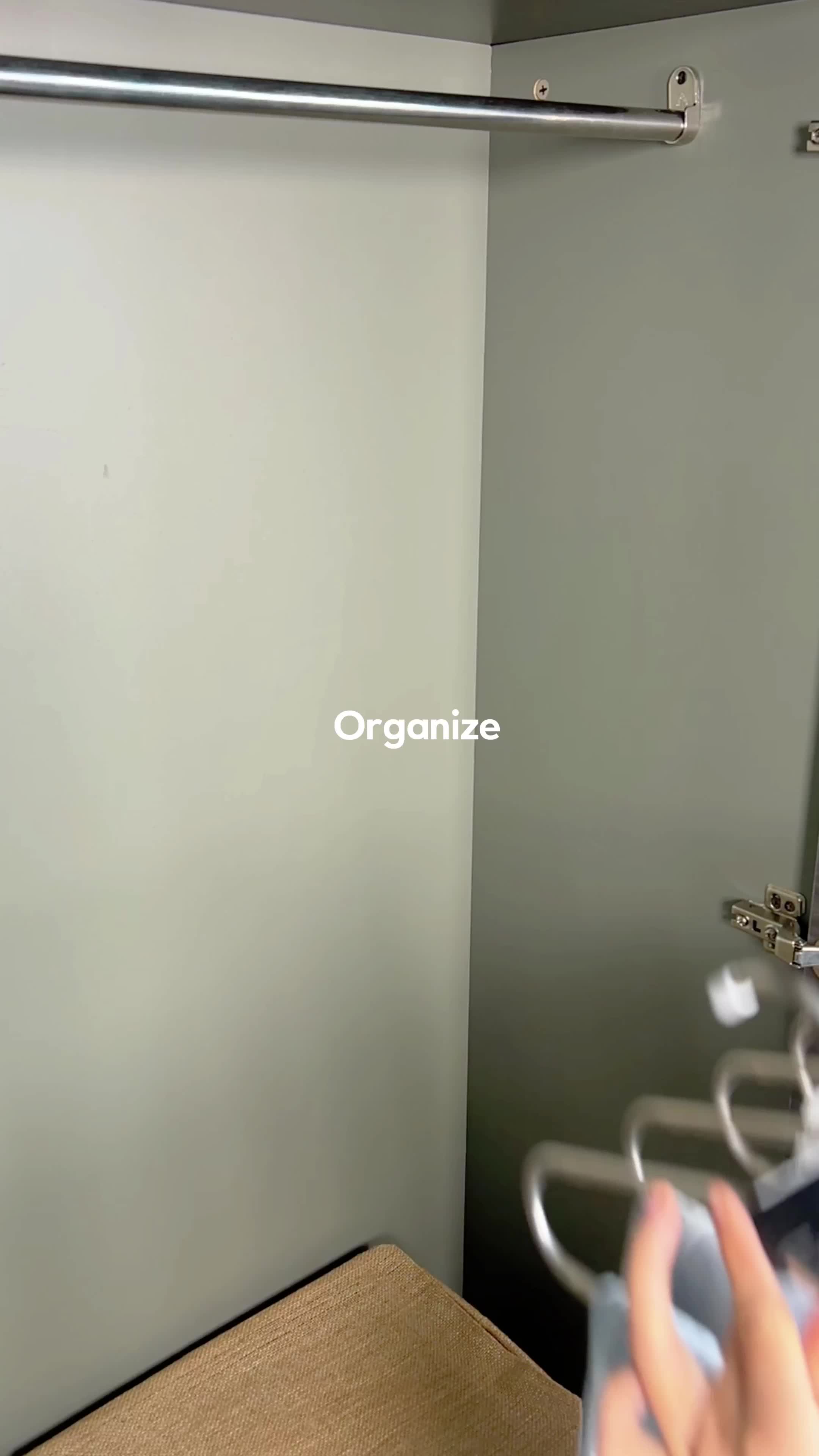 If you need closet space, this hanger truly saves room and keeps all your pants visible. 🪄🧺 #capsulewardrobe #wardrobeessential #closetorganizers #spacesavingdesign #freepeoplehaul #clothingline #spacesavingfitness #homehacksessentials #homeproessentials #christmastreecloset #tiktokmademebuyit #fyp #foryoupage #hanger #falldealsforyou #closethanger #pantshanger #clothesorganization #wardrobestylist #organizergoals #closetorganization