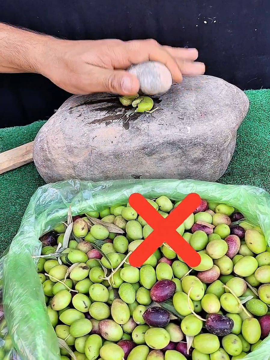 حل مشكله شق الزيتون بادوات منزليه بسيطه شاهد لتفهم وستشكرني كثيراً== simple inventions idées diy crafts #Amazing_inventions 