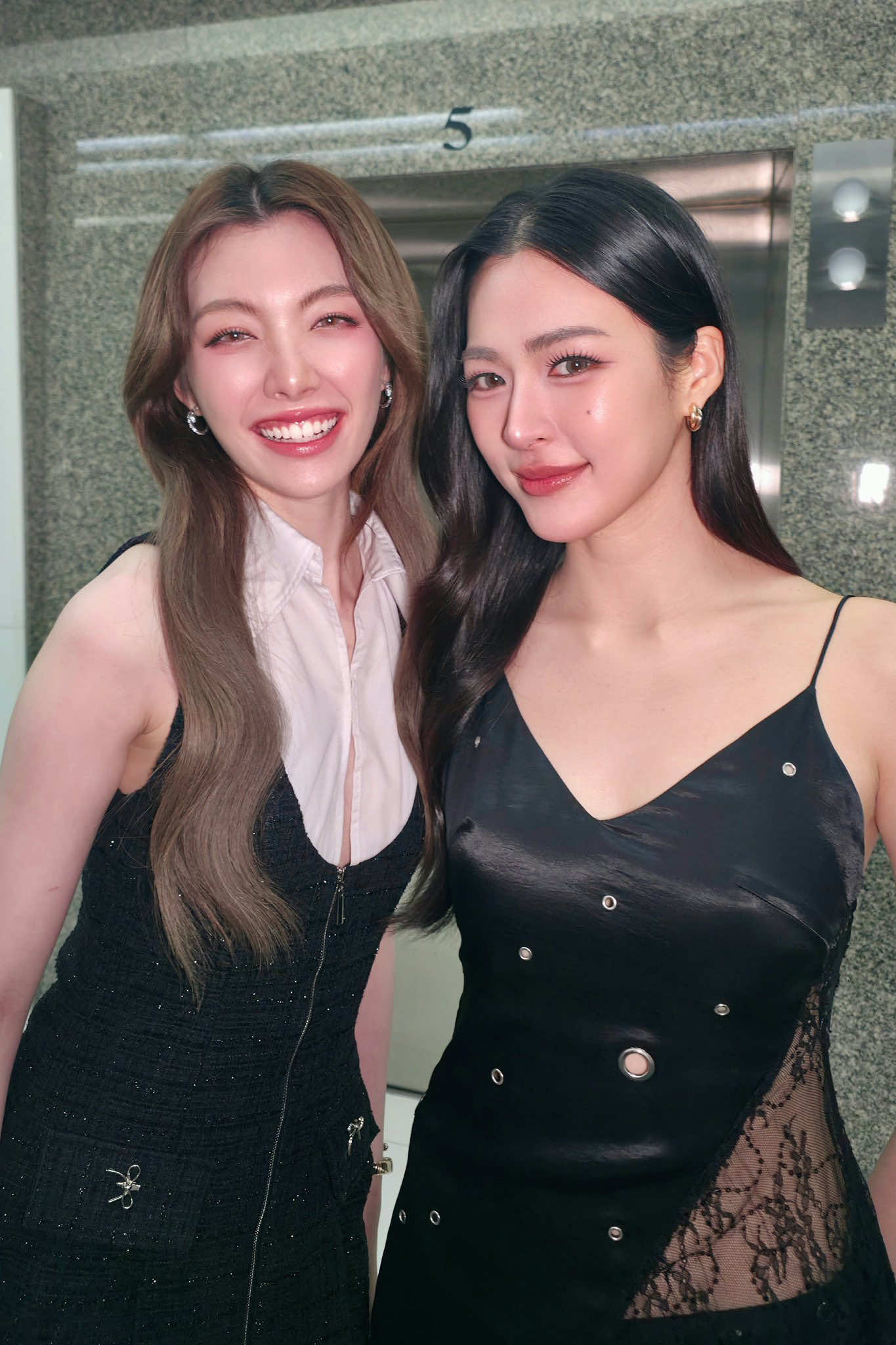 :chỉ có quyền rồi nên chỉ múa cỡ đó 🌚#linglingkwong #ormkornnaphat #lingorm #alym♡ 