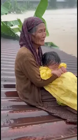 Lũ lụt miền Trung #lumientrung2025 