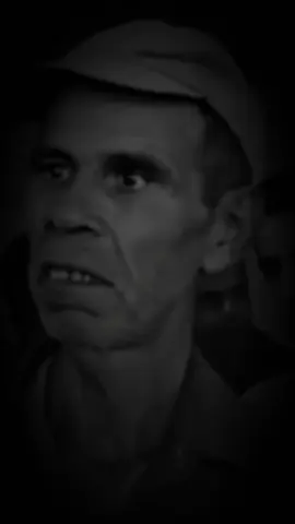 ليش ما يحترموك شي فقير؟ #شعراء_وذواقين_الشعر_الشعبي #مصمم_فيديوهات 