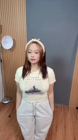 gemesss bgt celana nyaaa  #promomakanharian #sweetpantsoutfitstyle #foryourpage #promomakan1111 #swetpantsbaggy 