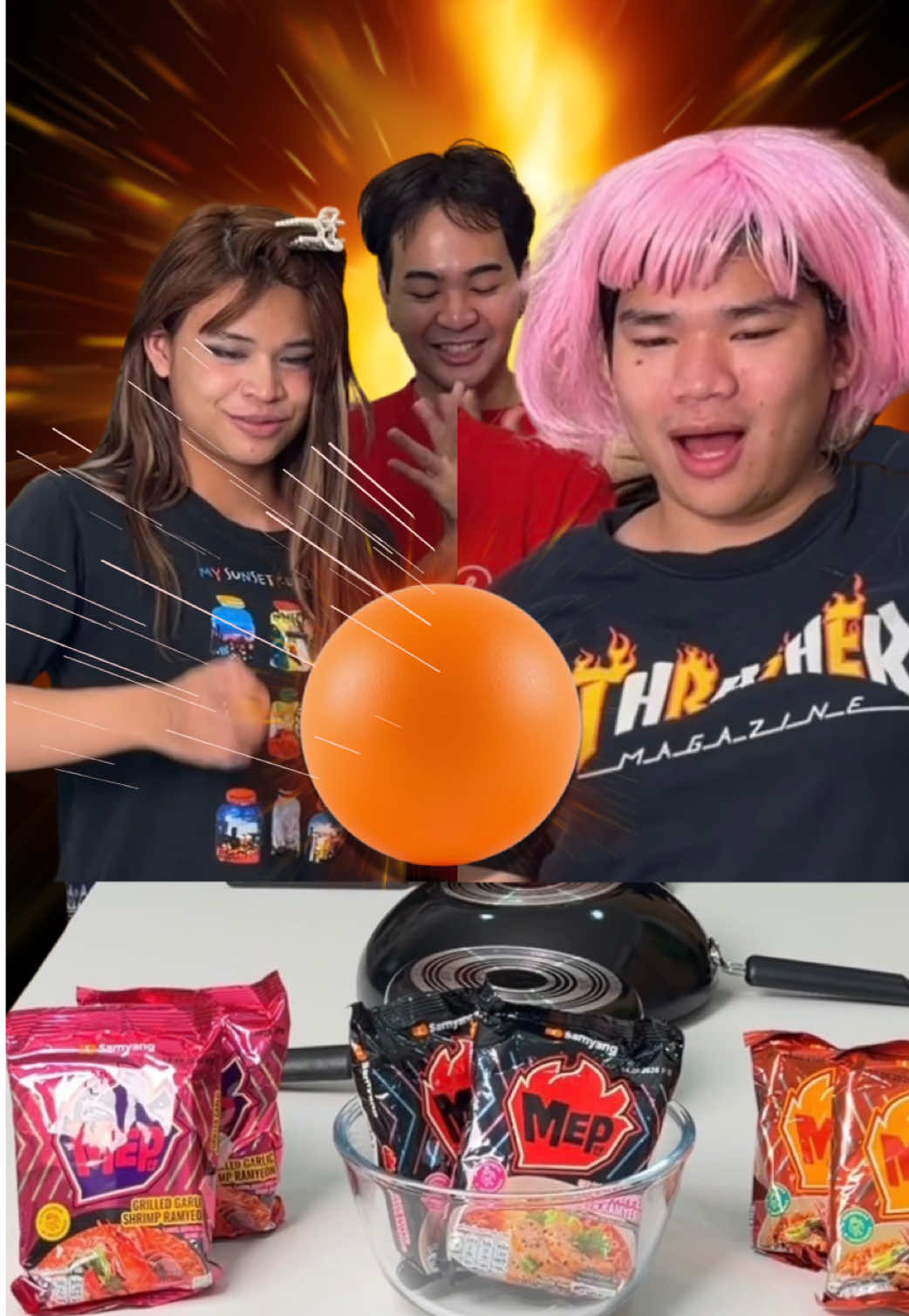 เมื่อฉันทำชาเลนจ์โยนลูกปิงปองตามวง ENHYPEN จะสำเร็จมั้ยเนี้ย สำหรับใครที่อยากสัมผัสความอร่อยของ Samyang MEP แบบพี่เจมส์ก็ไปลองกันที่ 7-Eleven กันได้เลยยย!! แถมในเดือนพฤษจิกายนนี้เค้ามีกิจกรรมแจกของขวัญพิเศษด้วยน้าา @mep #ENHYPEN #engene #MEP #SAMYANG