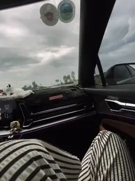 “不是每个笑容都代表快乐, 有时只是掩藏了伤感。” “Không phải nụ cười nào cũng là niềm vui, đôi khi nó chỉ là cách giấu đi nỗi buồn…” #xuhuong1landima👍💍💞 #chill #ttqll_xh🧸💞 