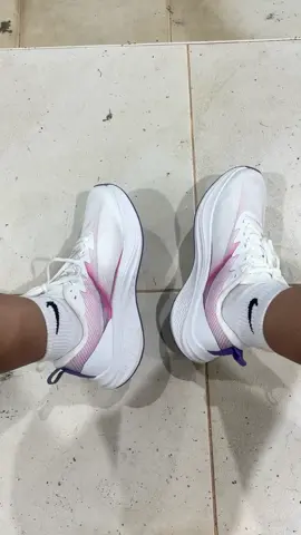 #บีบีมาป้ายยา #รองเท้า #รองเท้าวิ่ง #รองเท้าผ้าใบ 