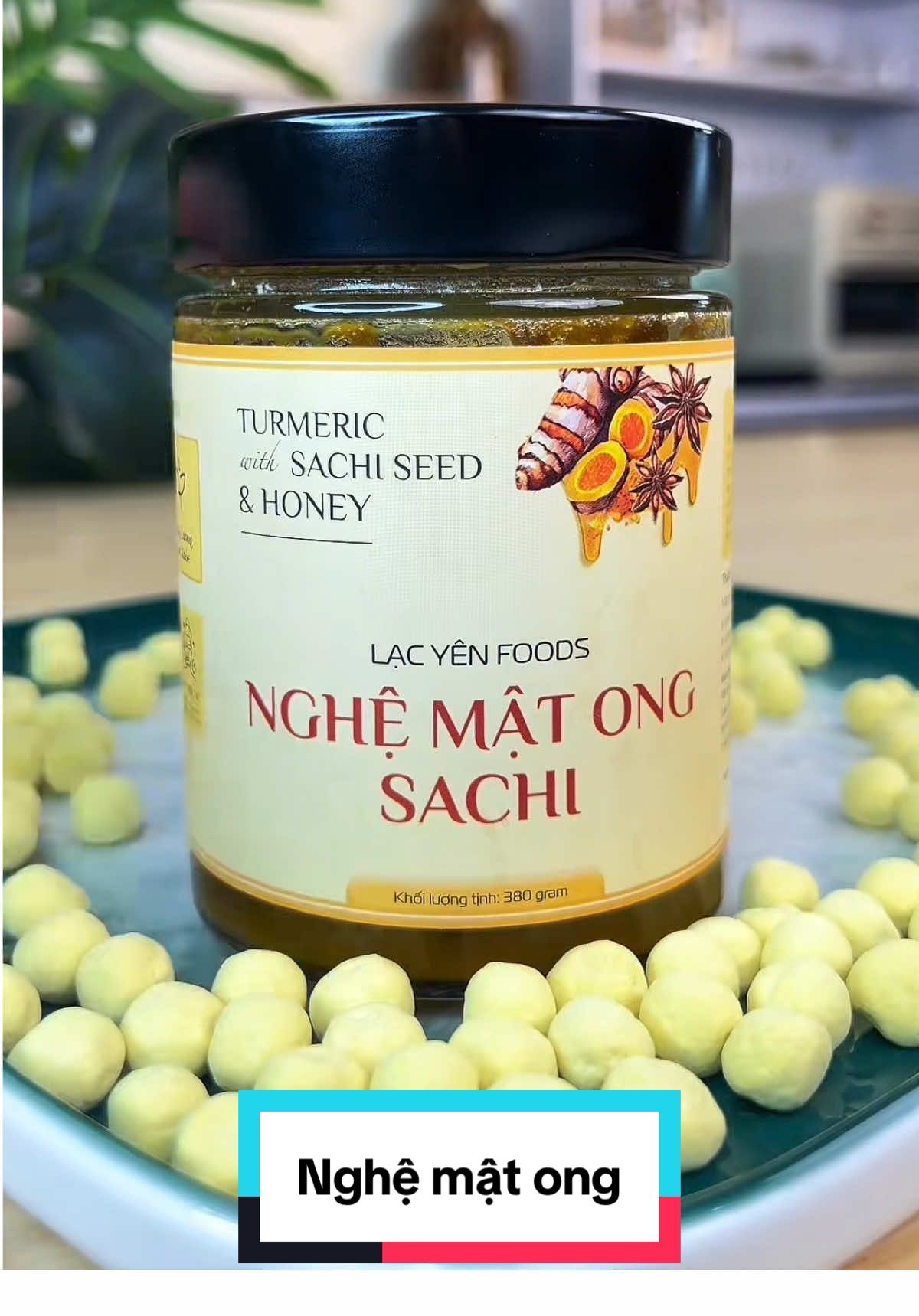 Mỗi buổi sáng chỉ cần uống một ly nước ấm hoà với 2 thìa nghệ mật ong sẽ hỗ trợ giảm tình trạng trào ngược dạ dày, đau bao tử, ợ hơi, ợ chua, hay khuẩn HP #luuluutham #review #nghematong #nghematongsachi #daudaday 