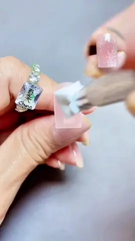 Vẽ bông tuyết bằng mắt mèo #dungcunail #nails #hoclamnail #nail #tiplamnail 