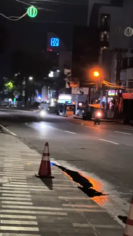 Lagi nikmatin jalanan sesepi ini bersama @raddvarzz  #gsxr150 #vario #suzuki #honda #nightride 