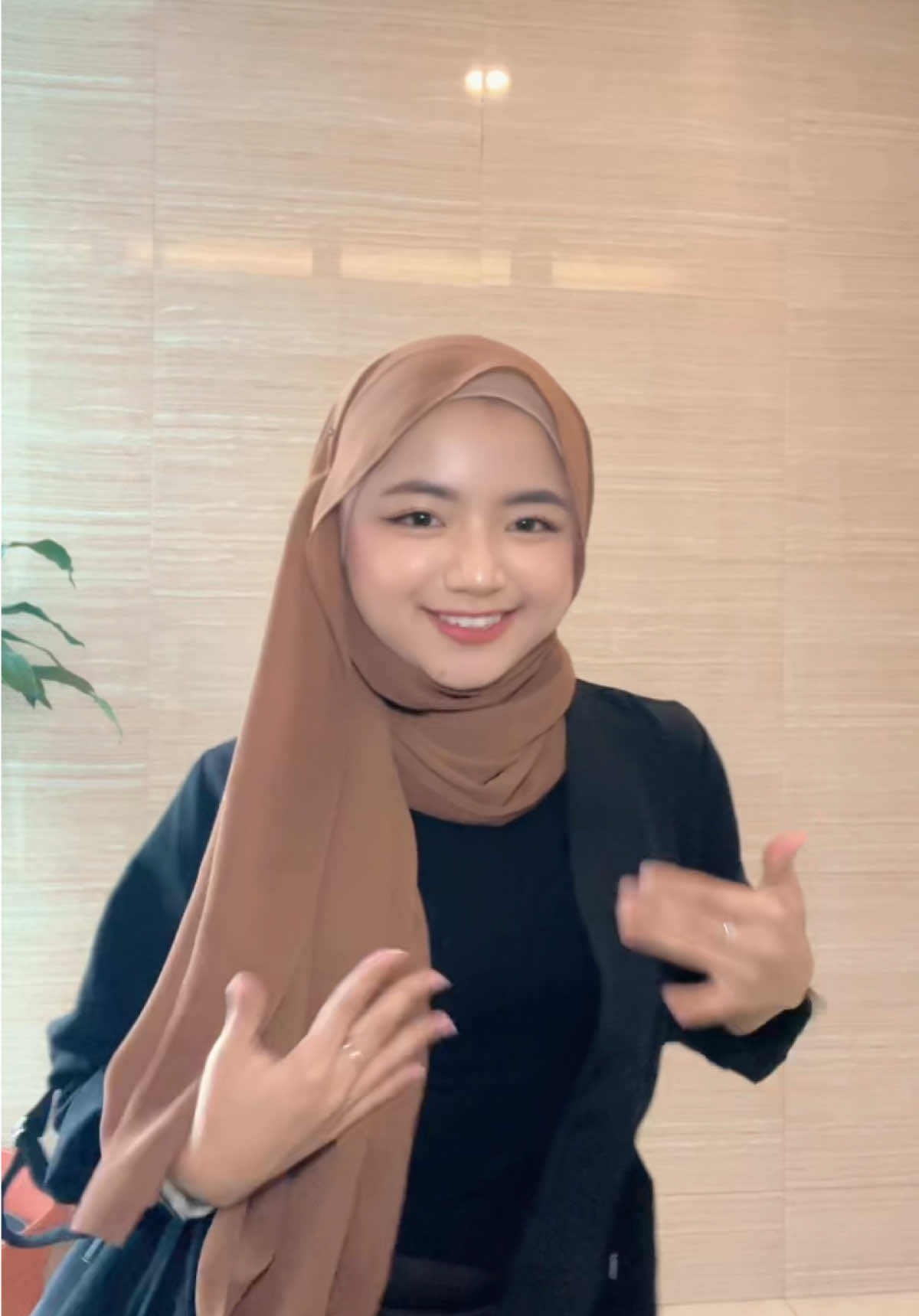 adakah yang salfok?🫢 #chanel 