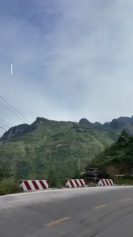 Bất ngờ ở phía sau …#hagiang #xuhuong #fyb #viraltiktok 