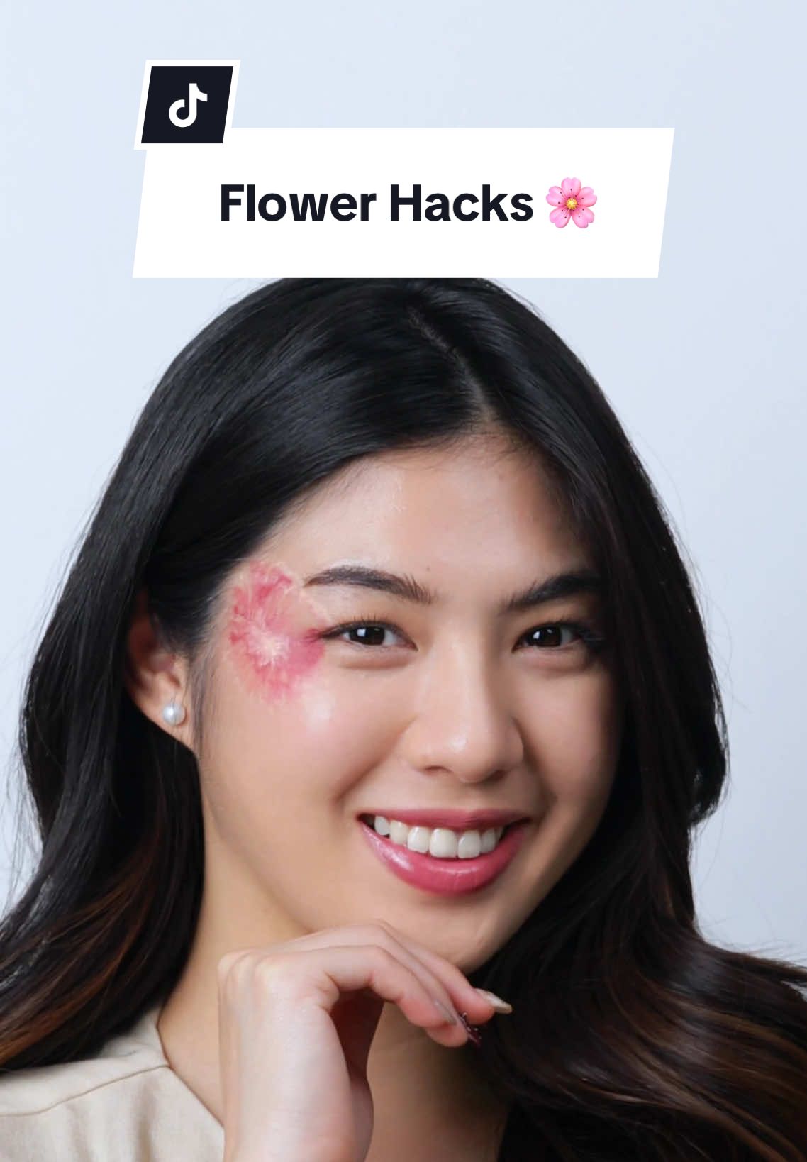 Ternyata segampang itu loh bikin makeup bunga! Udah cobain flower hacks ini belum?? 🌸💖 #Hanasui #HanasuiMakeup #LiplastCream #NextLevelSeries #PerfectCoverConcealer 