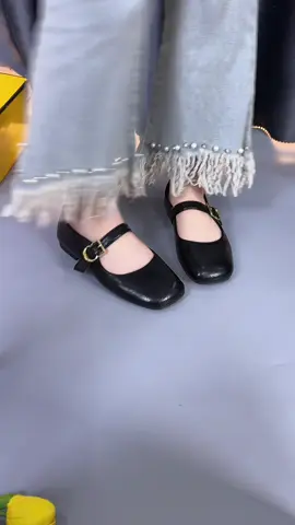 Đôi này xinh lắm nha chất đẹp mang êm chân #giaynu #giaybet #giayda #giaybupbe 