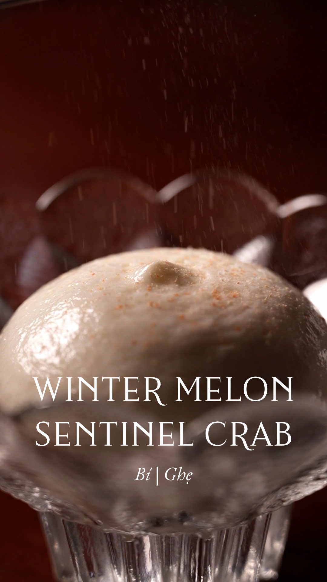 Bữa cơm trong ký ức của nhiều người, luôn có một bát canh ngọt lành. Và trong bất giác, chúng tôi chợt nhớ về canh bí. Một món ăn có thể làm dịu mát vị giác, nhưng cũng có thể đánh thức cả một miền ký ức. — Home meals in many people's memories always have a bowl of sweet soup. And suddenly, we remember winter melon soup. A dish that can soothe the taste, but can also awaken a whole range of memories. — Gia Restaurant 61 Văn Miếu, Đống Đa, Hà Nội