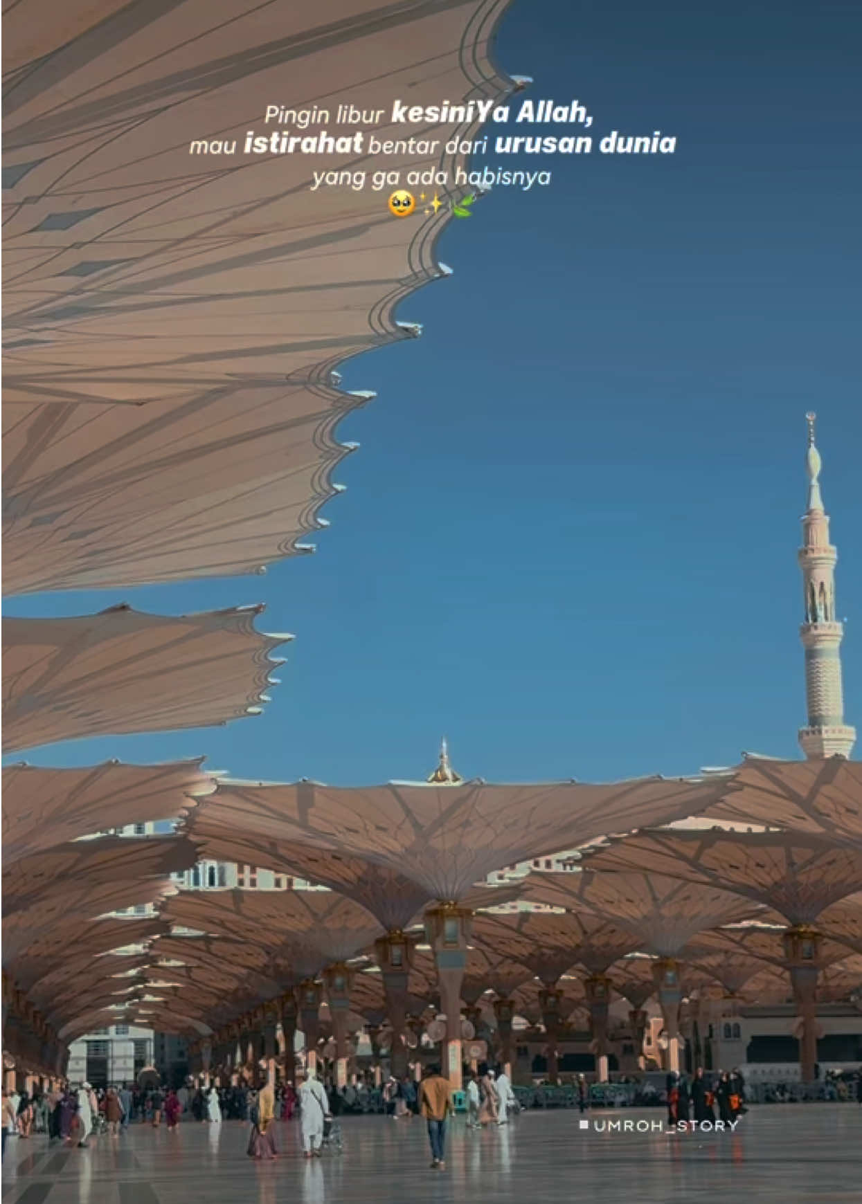 Pingin libur kesiniYa Allah, mau istirahat bentar dari urusan dunia yang ga ada habişnya . . . #makkah #madinah #umroh #story #umroh_story 