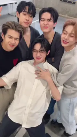 #williamjkp #le_tsgo_eating #nnutdan #hongshihoshi #tuichayatorn 