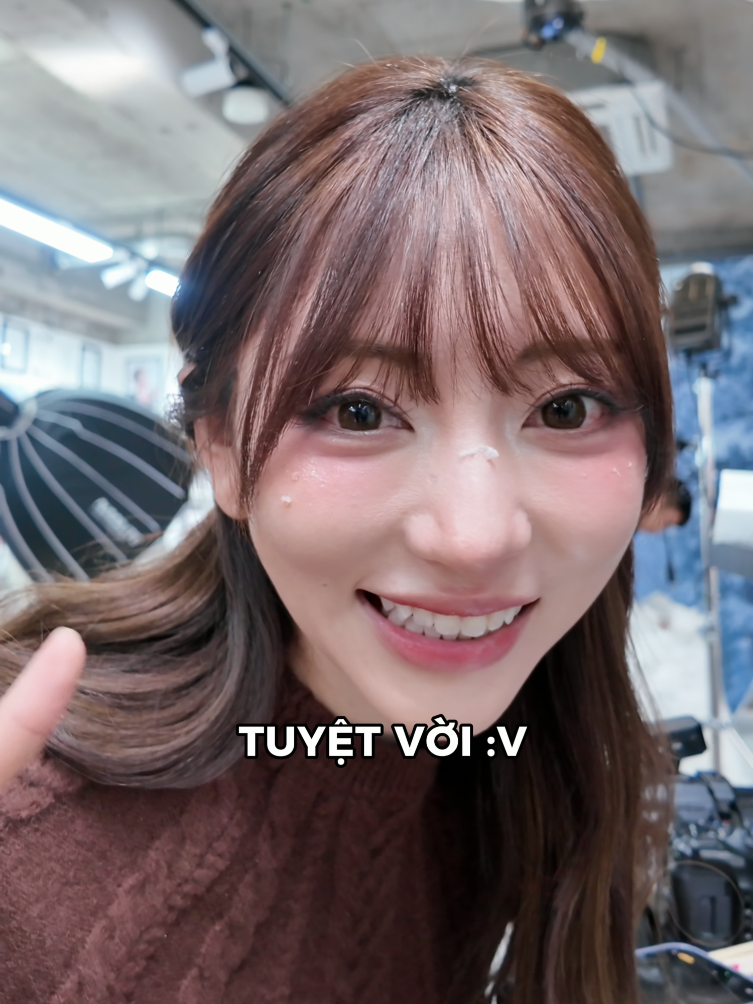 Lần đầu bạn idol Kamio Mizuki ,thử chụp concept noel kiểu Việt Nam mình ! Mấy bạn nữ đã chuẩn bị chụp concept Noel chưa ạ  ?? #concept #chupanh #chupconcept  #noel #merrychristmas  #nhatban🇯🇵❤️vietnam🇻🇳xuhuong  #japantiktok #japan  #vietnam  #harukastudiotokyo #harukastudio  #日本 #写真 #撮影  #tiktokvietnam #LearnOnTikTok #fyp #foryou  @amiemakeup96 @haruka.studio.collection